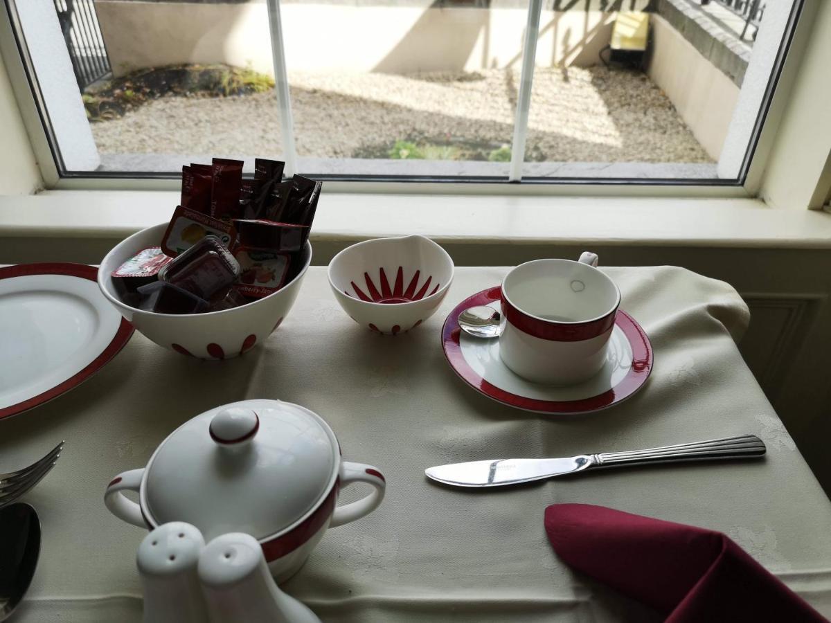 Townsend House Guest House Бірр Екстер'єр фото