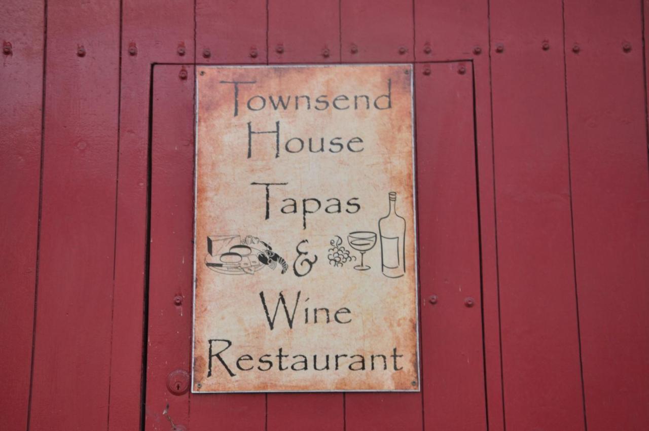 Townsend House Guest House Бірр Екстер'єр фото