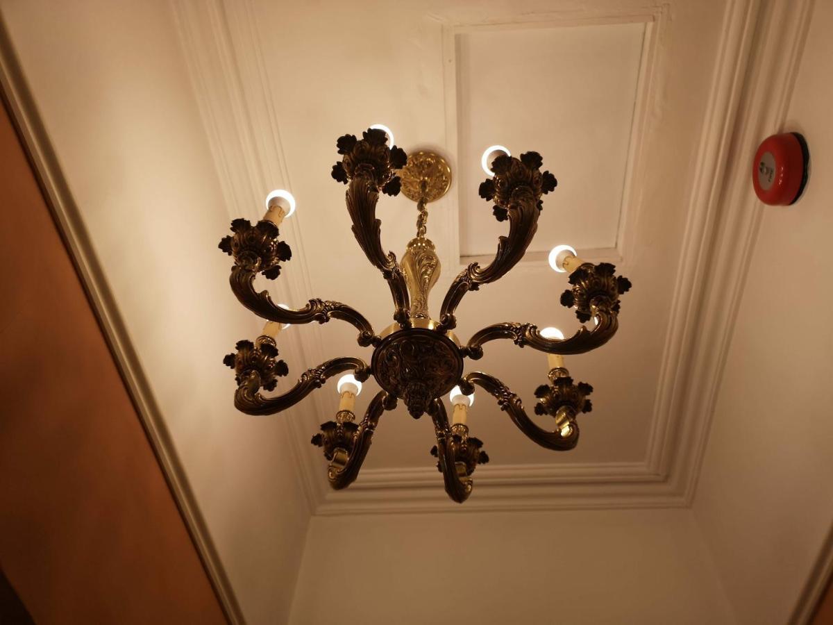Townsend House Guest House Бірр Екстер'єр фото