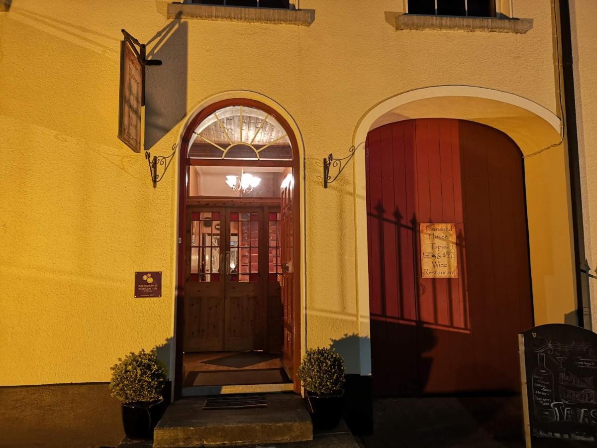 Townsend House Guest House Бірр Екстер'єр фото